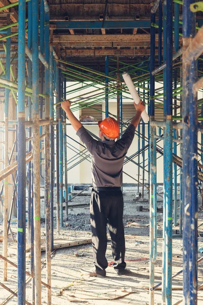 Konstruktionskonzepte Ingenieur Und Architekt Auf Der Baustelle Mit Blaupause Vintage — Stockfoto