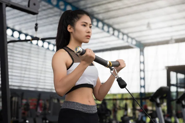 Gros Plan Jeune Fitness Asiatique Femme Séance Entraînement Club Sport — Photo