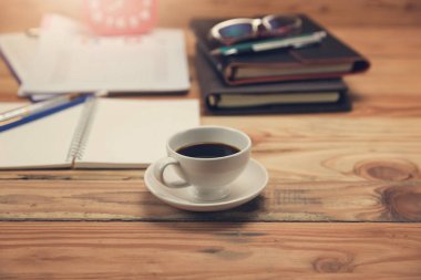 Çalışma, çalışma günü içinde ofis büro ofis iş ve ekonomi kavramı.