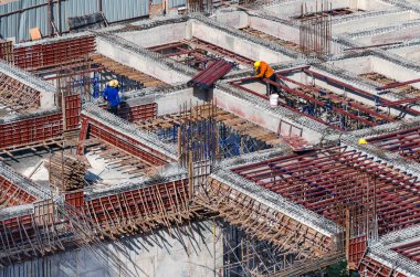 İnşaat Alanındaki İşçiler.