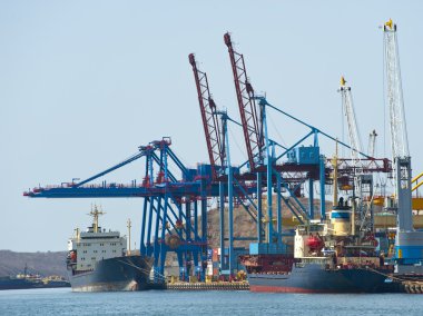 Terminal Rus kargo limanında Vladivostok 