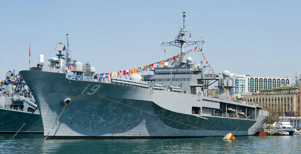 Visite du navire amiral de la 7e flotte de la marine américaine — Photo