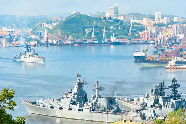 Frota da marinha pacífica russa em Vladivostok — Fotografia de Stock