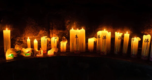 Buddhist altar with candles at Gwaneumsa  Temple — Stock Photo, Image