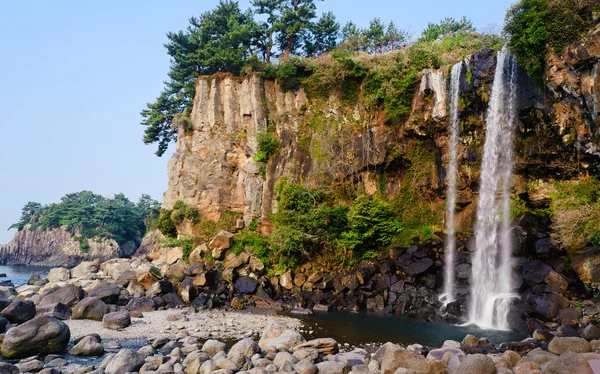 Jeongbang wodospad na wyspie Jeju Korei Południowej — Zdjęcie stockowe