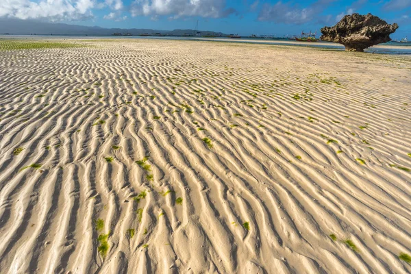 Maré baixa na ilha de Boracay Praia Branca das Filipinas — Fotografia de Stock