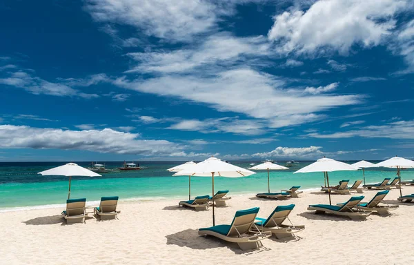 Fondo de playa tropical de Alona Beach en Panglao Bohol isla — Foto de Stock
