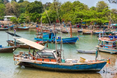 Fishermans tekneler, balıkçı köyü, Salakphet, koh Chang olduğunu
