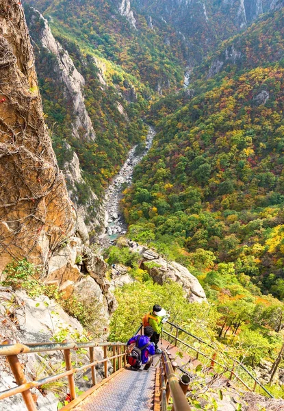 Koreli turist olarak Seoraksan Milli Parkı, Güney Kore — Stok fotoğraf