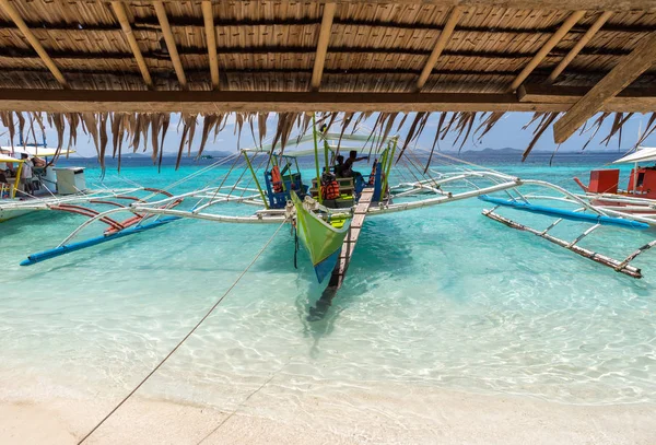 View of traditional boat at Coron Island beach, Philippines — Stock Photo, Image