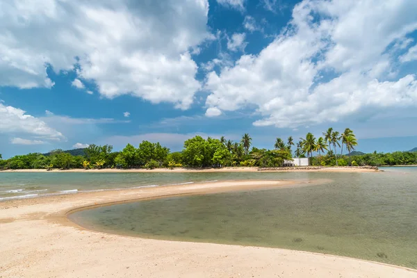 Tropical beach on the Busuanga island, Palawan, Philippines — Stock Photo, Image
