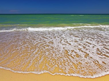 Plaj ve güzel tropikal deniz