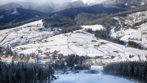 Mountain views in the ski resort — Stock Photo, Image