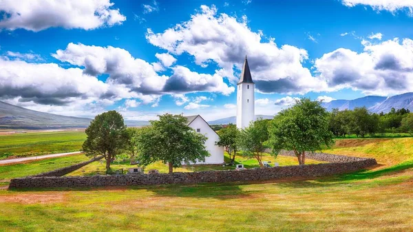 Fantástica vista da catedral Holar na Islândia . — Fotografia de Stock