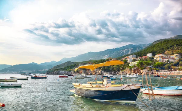 Pintoresca Vista Verano Costa Del Mar Adriático Budva Riviera Cerca — Foto de Stock