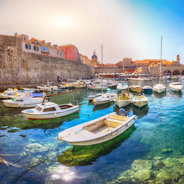 Der Alte Hafen Der Historischen Stadt Dubrovnik Bucht Mit Vielen — Stockfoto