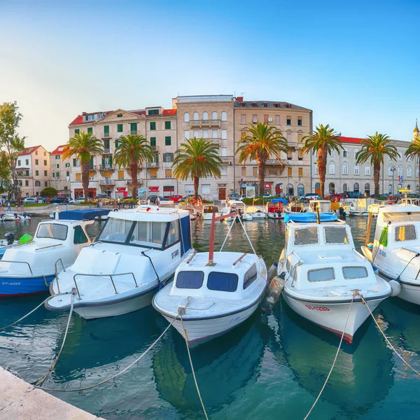 Vista Incrível Passeio Pela Cidade Velha Split Com Barcos Iates — Fotografia de Stock