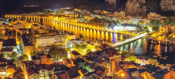 Nádherný Letecký Panoramatický Výhled Staré Město Omiš Řeku Cetinu Hory — Stock fotografie