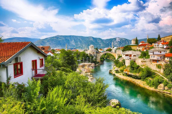 Fantastische Skyline Von Mostar Mit Der Mostar Brücke Häusern Und — Stockfoto