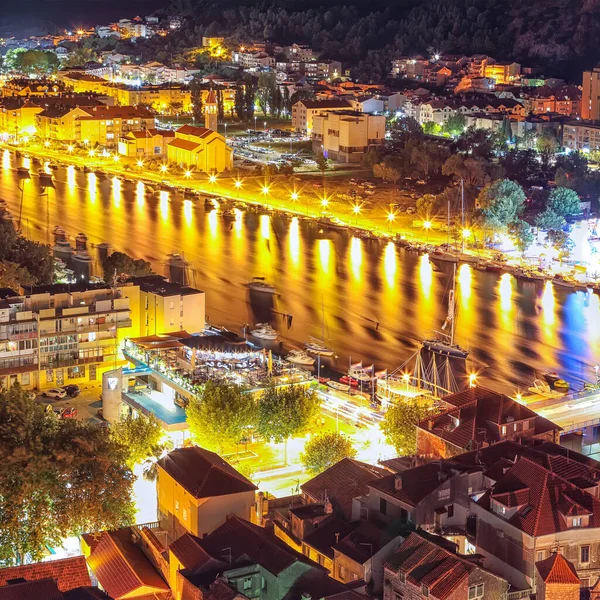 Vista Panorâmica Aérea Maravilhosa Cidade Velha Omis Rio Cetina Montanhas — Fotografia de Stock