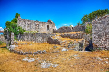 Zabljak Crnojevica Kalesi manzarası yıkılıyor. Konum: Skadar Gölü Ulusal Parkı, Karadağ, Balkanlar, Avrupa.
