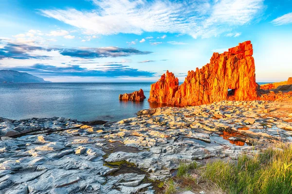 Úžasný Pohled Západ Slunce Red Rocks Zvaný Rocce Rosse Arbataxu — Stock fotografie