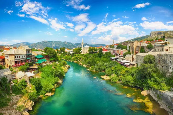Nerteva Und Die Altstadt Von Mostar Mit Der Osmanischen Moschee — Stockfoto