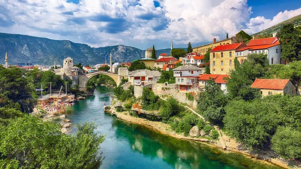Fantastische Skyline Von Mostar Mit Der Mostar Brücke Häusern Und — Stockfoto