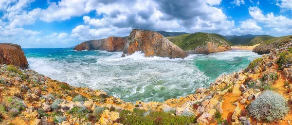 山谷中的全景 美丽的沙滩 大海中的风暴 Buggerru South Sardinia Italy — 图库照片