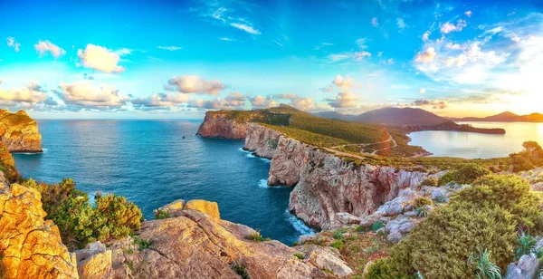 Fantástica Vista Manhã Sobre Capa Cacccia Vista Caverna Penhasco Fantástica — Fotografia de Stock