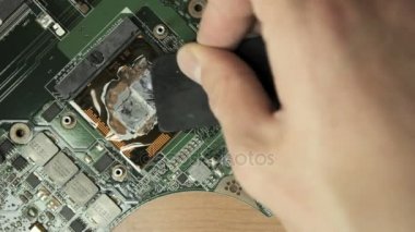 Yapıştır bir laptop Chip iletken ısı kaldırma
