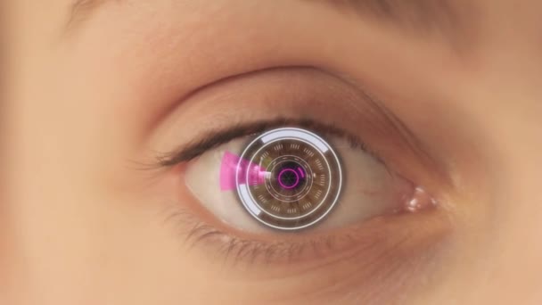 Menina ciborgue olho digital, o futuro da oftalmologia — Vídeo de Stock