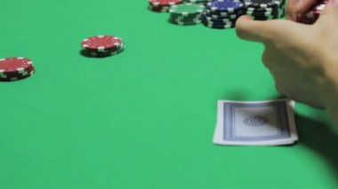 Poker masasında bahis cips