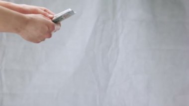 Para için silah satan yasadışı