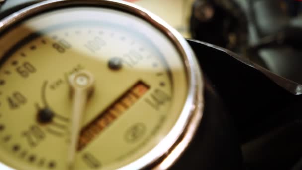 Exhibition of motorcycles, Old vintage motorcycle speedometer closeup — Stock Video