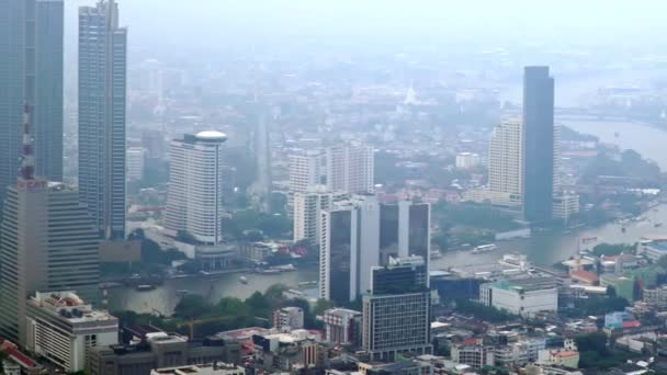 Timelapse de barcos que viajan a través de la ciudad de Bangkok durante el día — Vídeo de stock