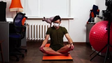 Sfenks kedisi sahibinin evde meditasyon yapmasını engeller.