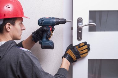 Kapı kilidi tamir