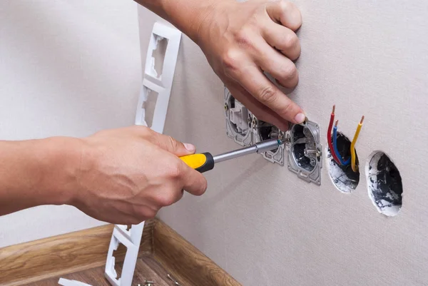 Installation of electrical sockets — Stock Photo, Image