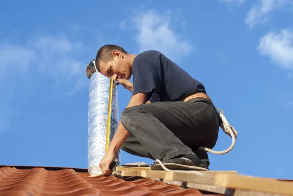 Instalación de sistemas de ventilación —  Fotos de Stock