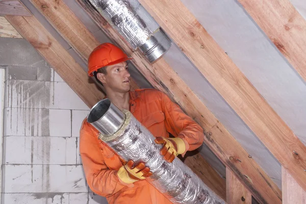 Instalación de conductos de aire — Foto de Stock