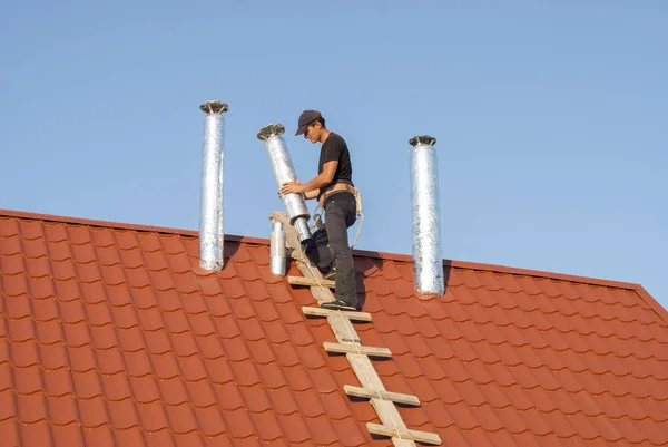Condotti d'aria sul tetto — Foto Stock