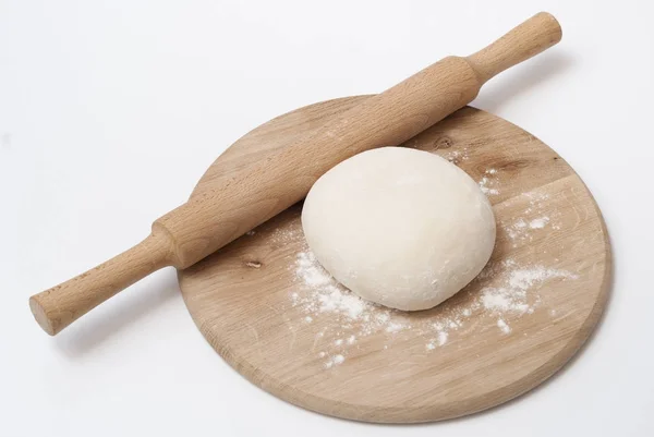 Dough for pizza — Stock Photo, Image