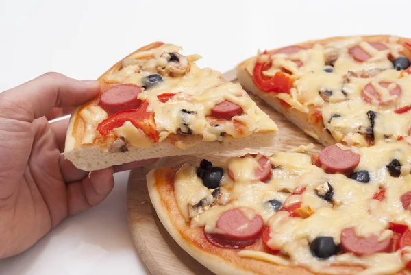 Appetizing pizza on the table — Stock Photo, Image