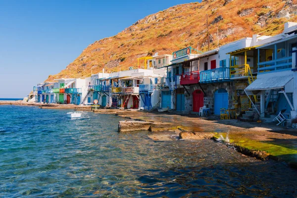 Вода Скалы Эгейского Побережья Острове Милош Греция — стоковое фото
