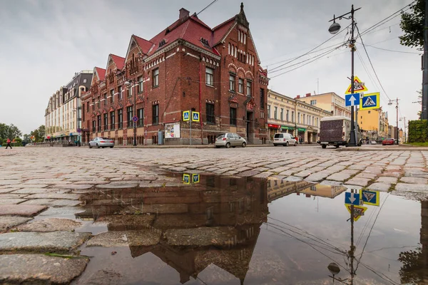 Vyborg, Rusya - Eylül, 10, 2017: Vyborg eski sokaklarında