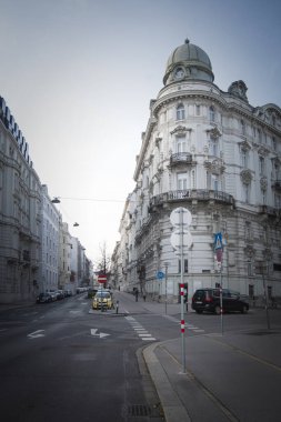 Avusturya, Viyana: 24 Kasım 2019 - Viyana 'daki eski Avrupa başkenti boyunca yürüyüş