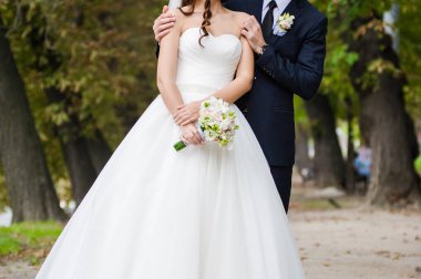 Güzel gelin buketi önce düğün töreni ile