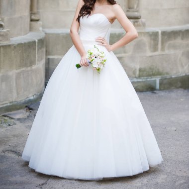 Güzel gelin buketi önce düğün töreni ile