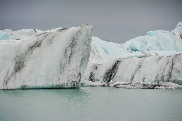 Eisgletscher schmelzen, globale Erwärmung — Stockfoto